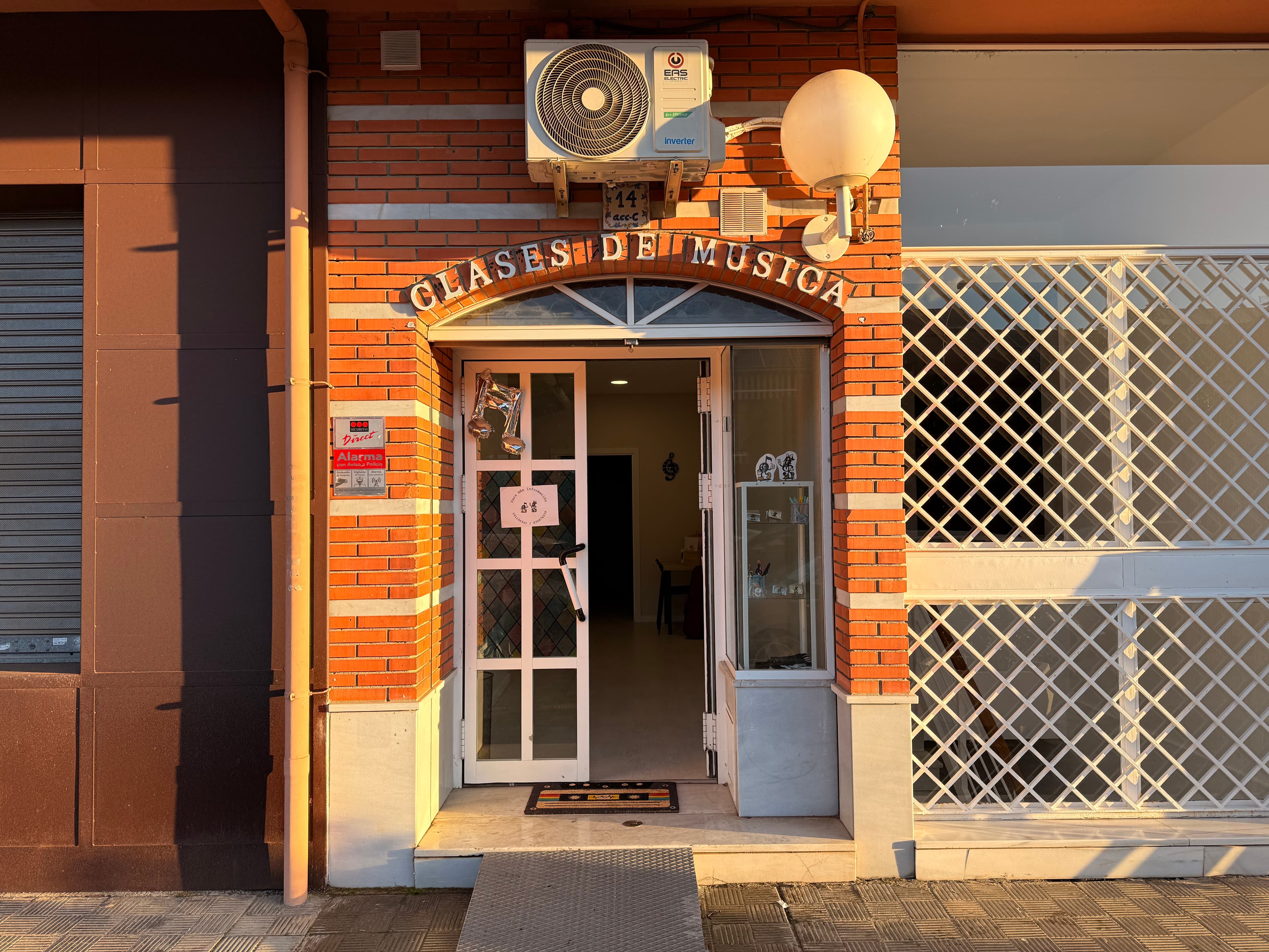 Entrada de la escuela